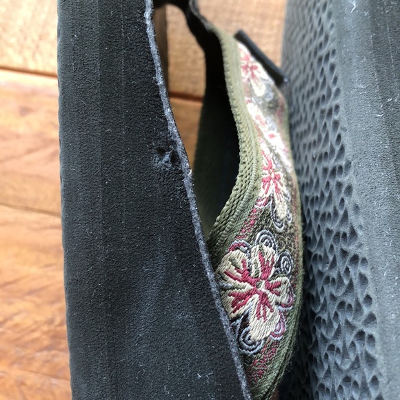 Teva Flip Flops 1.5” Heel Khaki Olive Green with Floral and Spirals size 9 - Picture 8 of 11